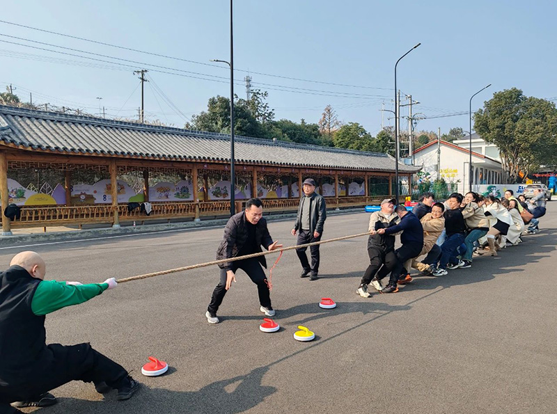Huaihua Jiannan Machinery Co., Ltd. held a team-building activity themed 'Unite Strength, Chase Dreams, Build Teams, Achieve Limitless Potential